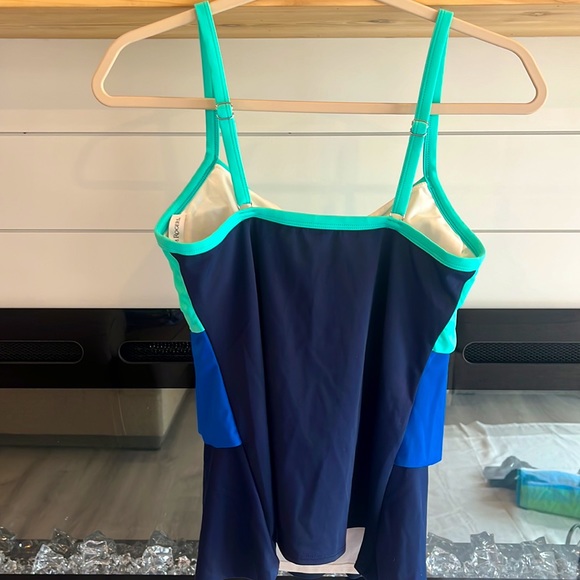 Kim Roger's Women's Swim Tankini ONLY Blue/ Aqua Size S Built-In Bra Adjustable - Picture 5 of 7